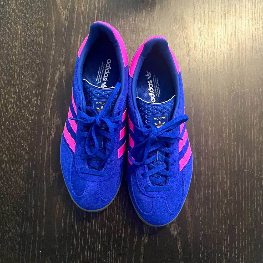 Blue and pink Adidas Gazelles worn ONCE (rare!!!)